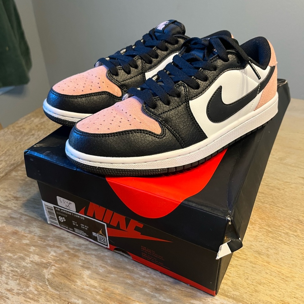 Nike Air Jordan 1